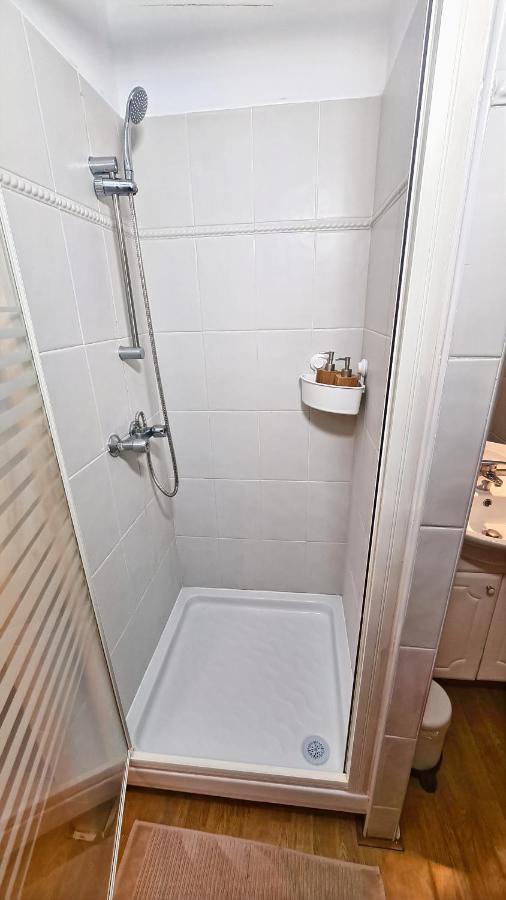 Sous Les Toits D'Avignon Apartment ภายนอก รูปภาพ